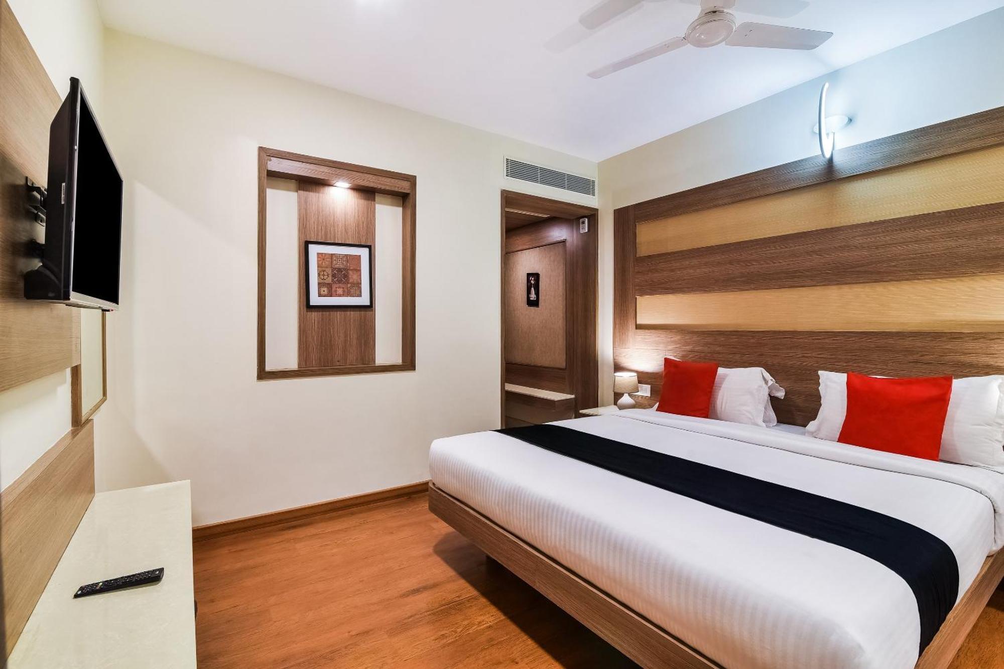 Capital O 37664 Hotel Grand Plaza Coimbatore Esterno foto