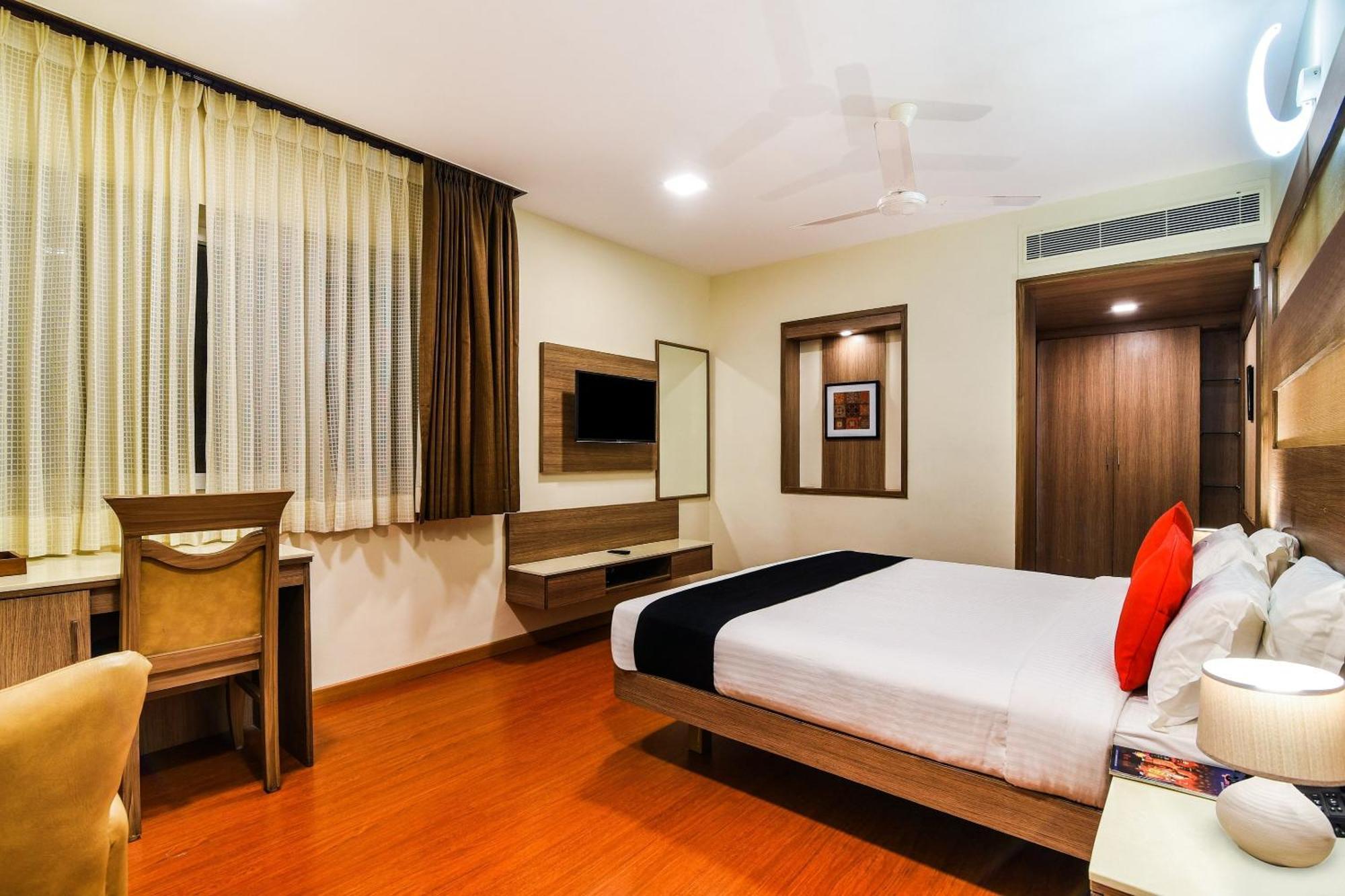 Capital O 37664 Hotel Grand Plaza Coimbatore Esterno foto