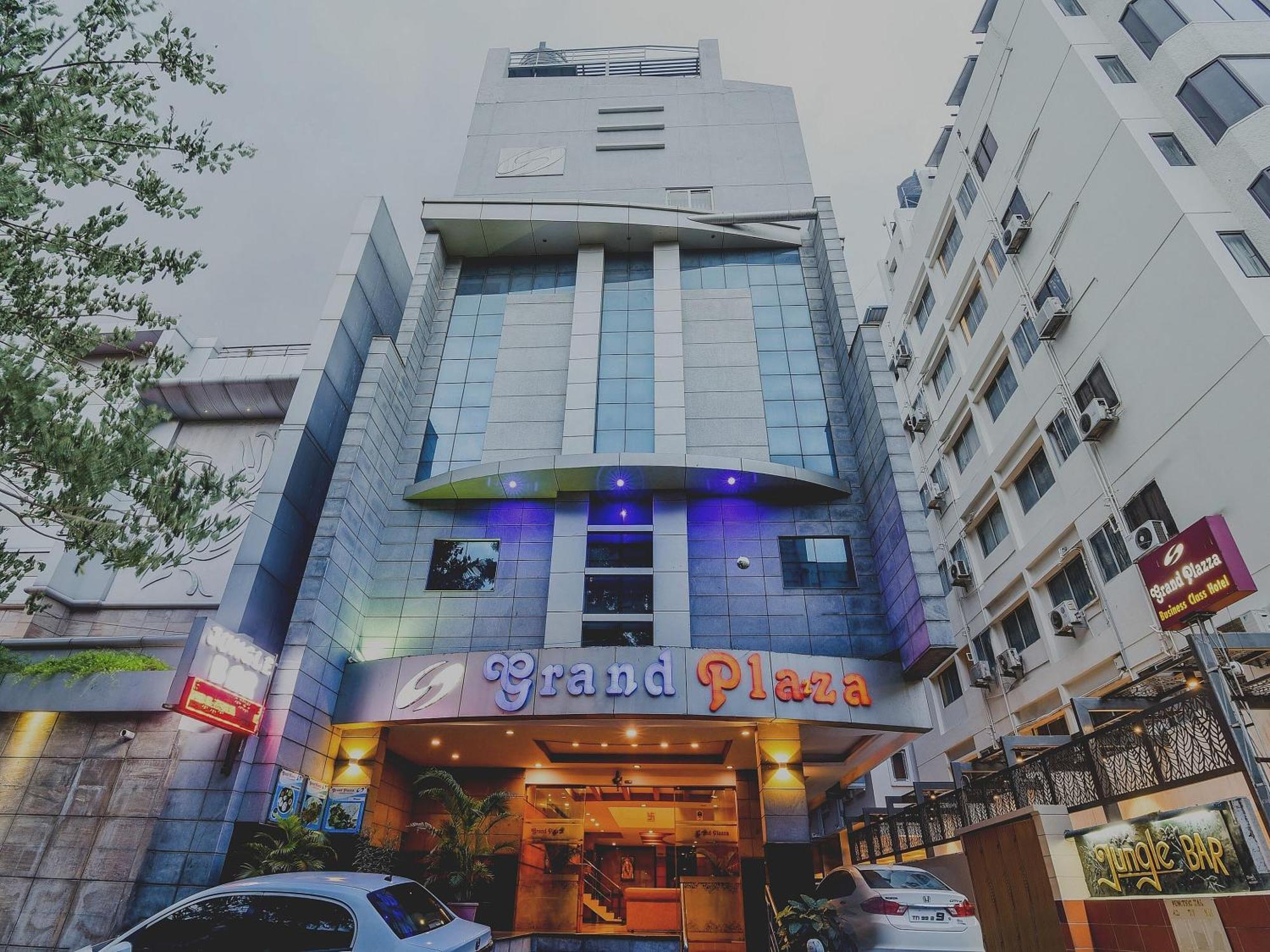 Capital O 37664 Hotel Grand Plaza Coimbatore Esterno foto