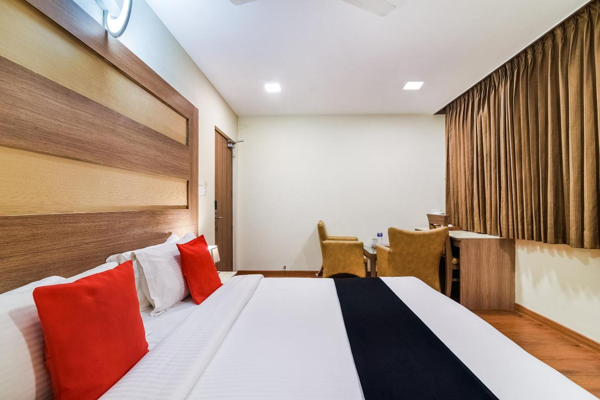 Capital O 37664 Hotel Grand Plaza Coimbatore Esterno foto
