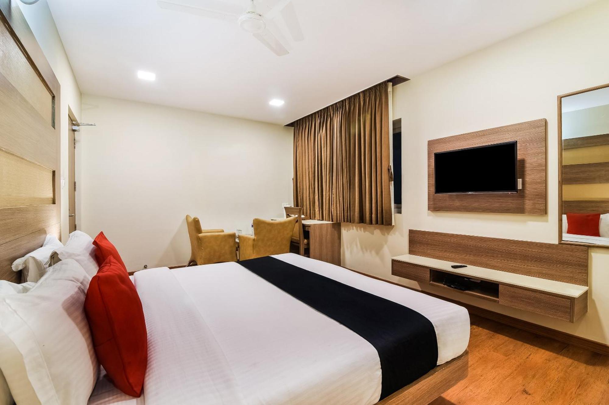 Capital O 37664 Hotel Grand Plaza Coimbatore Esterno foto
