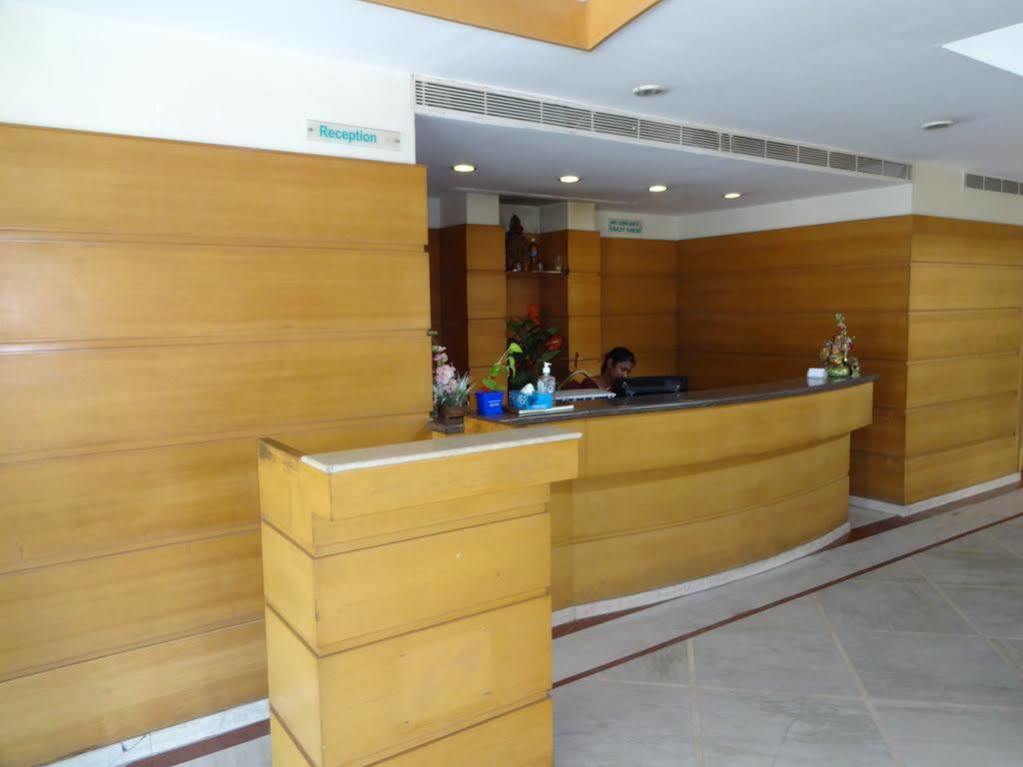 Capital O 37664 Hotel Grand Plaza Coimbatore Esterno foto